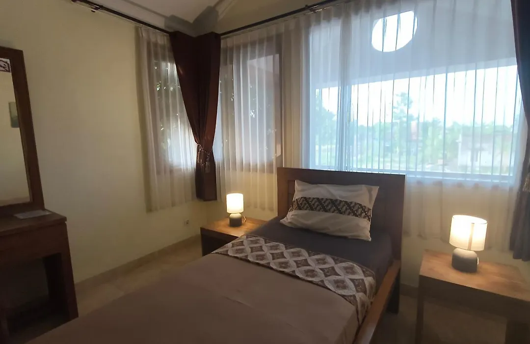 Ada Waktu Bed & Breakfast-1