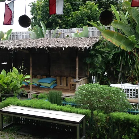 Venezia Homestay And Garden-3
